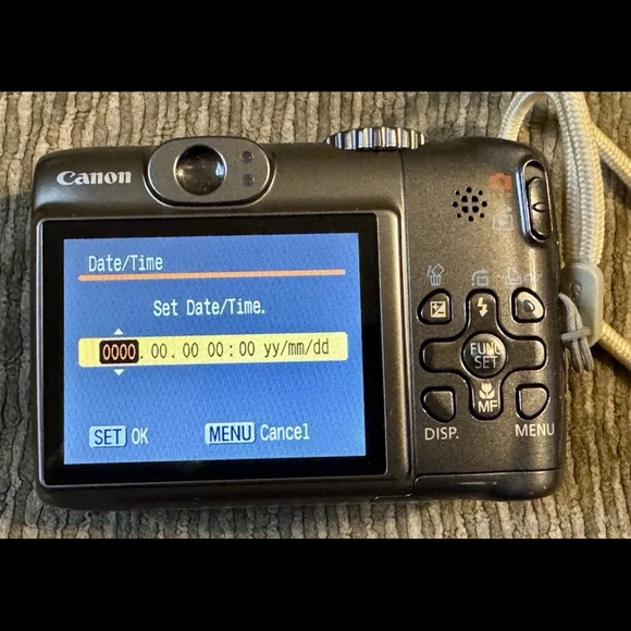 Excellent Condition Canon PowerShot A590 IS Digital Camera - Picture 3 of 11